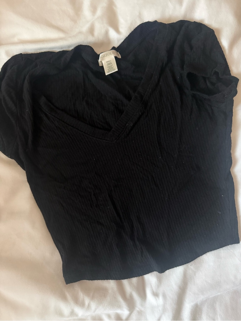 Black Ribbed V-Neck Short Sleeve Top